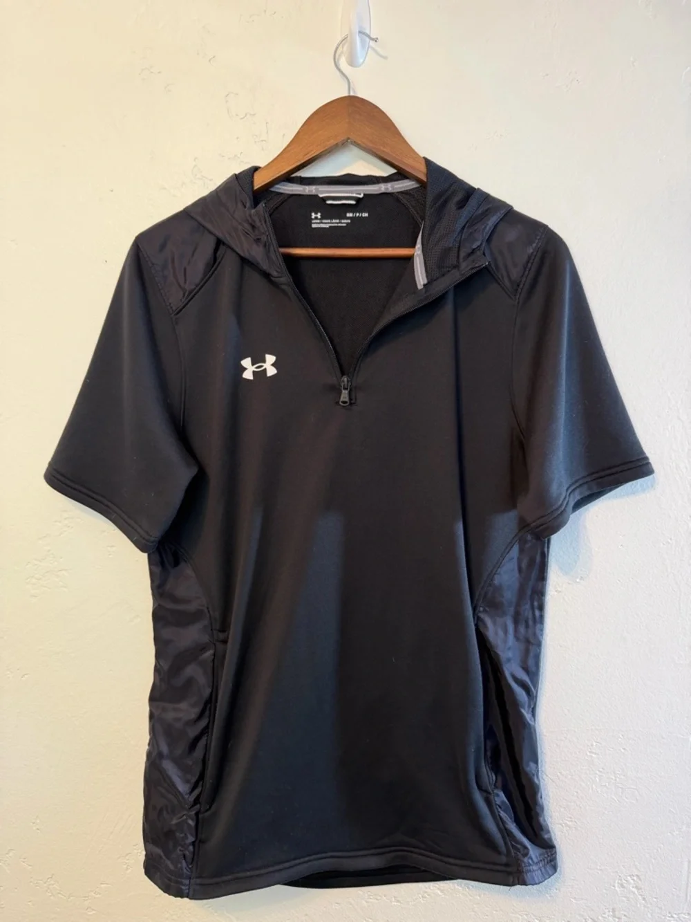 Jordan Men’s Black Short-Sleeve Hooded Performance Jacket